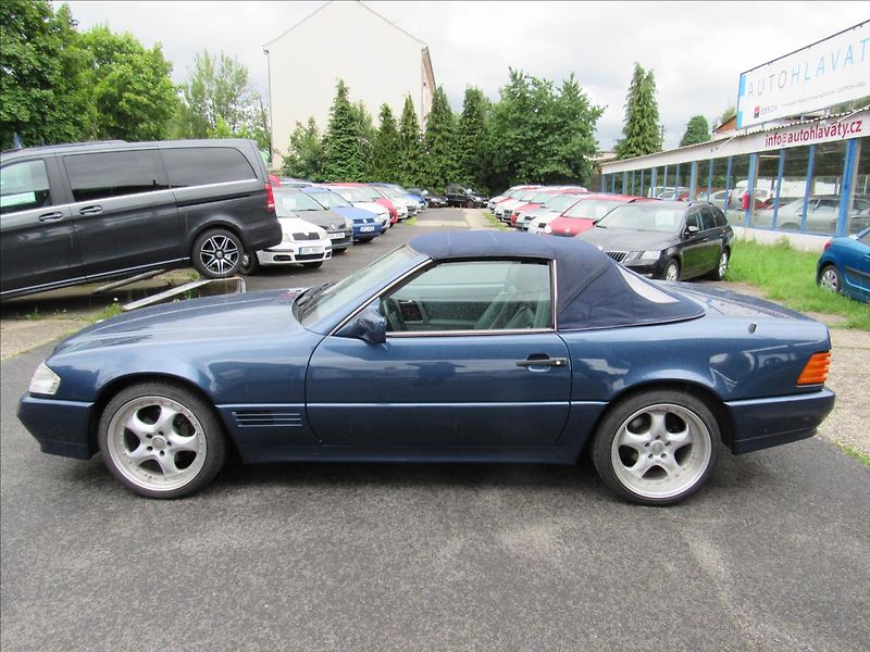 Mercedes-Benz SL 3,2 Hardtop-Cabrio - fotka 16 z 54