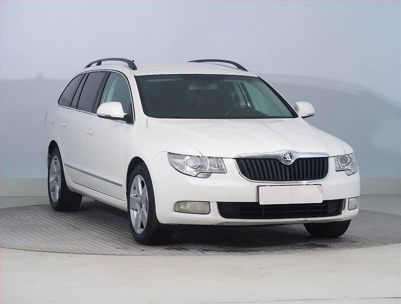 Škoda Superb (2011) 2.0 TDI, Xenony, Tempomat - fotografie inzerátu