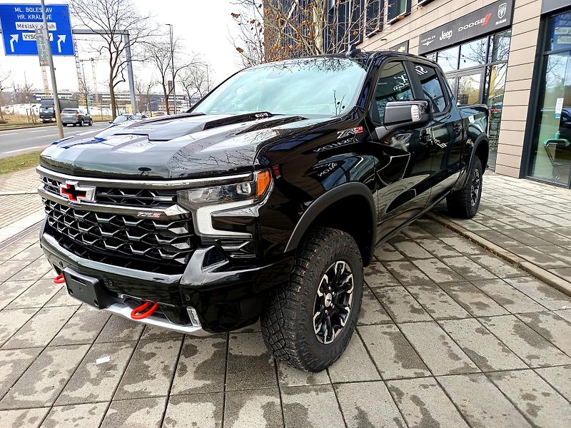 Chevrolet Silverado (2025) ZR2, rezervováno - fotka 7 z 19