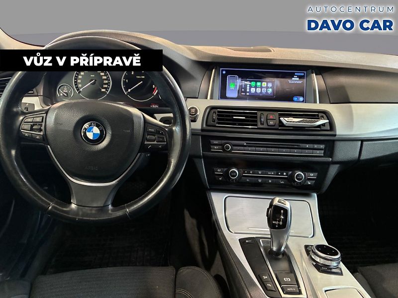 BMW Řada 5 3,0 530d x Drive Tažné Klima - fotka 5 z 38