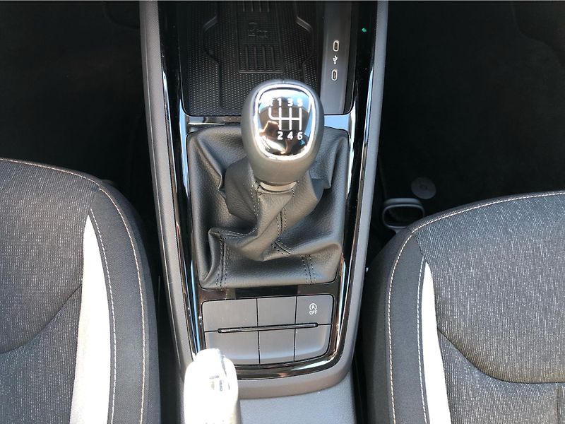 Škoda Scala 1.0 TSi TOP SELECTION - fotka 22 z 28