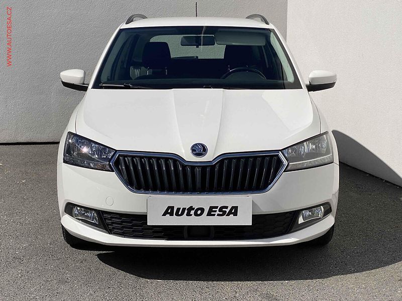 Škoda Fabia (2021) 1.0 TSi, 2.maj,ČR, Ambition - fotka 2 z 16