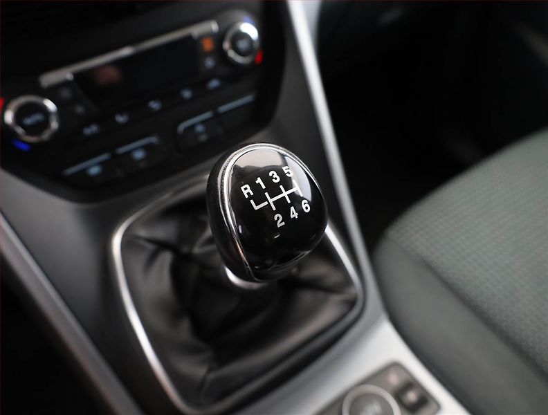 Ford Grand C-MAX (2015) Trend 1.0 EcoBoost, Tempomat - fotka 11 z 17