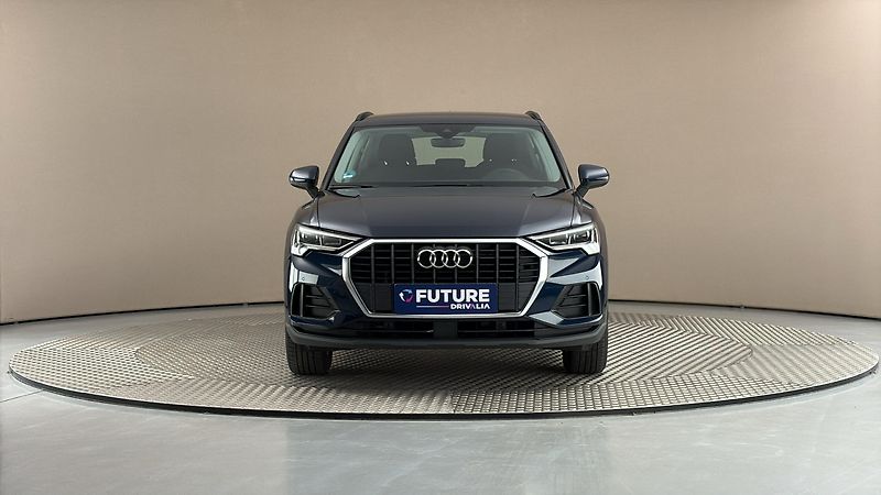 Audi Q3 2.0 35TDI S Tronic - fotka 3 z 24