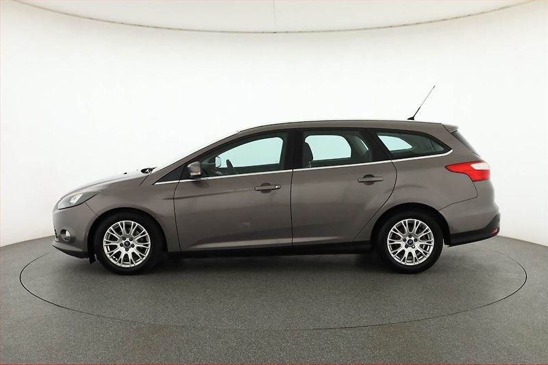Ford Focus (2011) 1.6 TDCi, nová STK, Tažné - fotka 3 z 16
