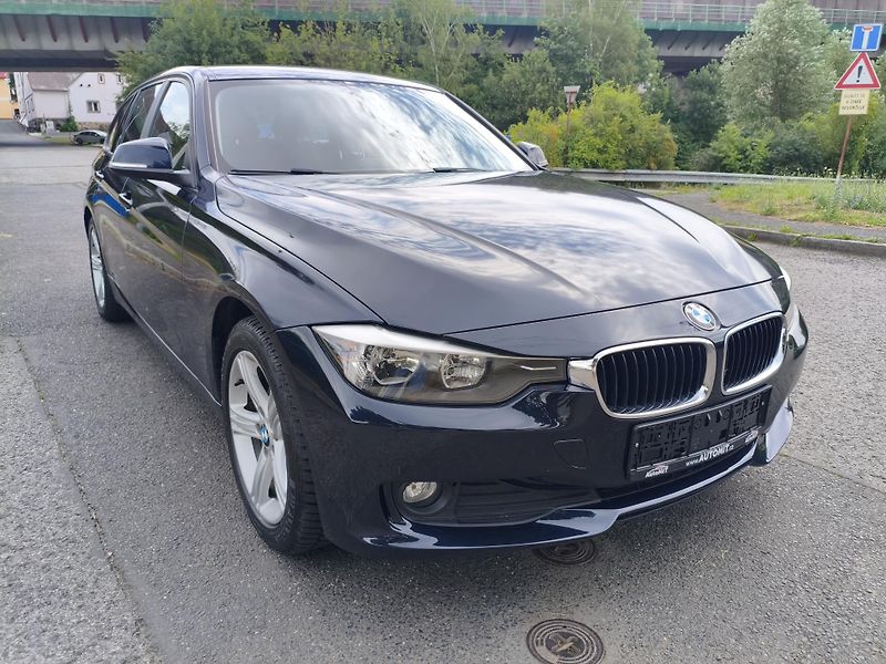 BMW Řada 3 (2013) 318 D 105Kw combi - fotka 3 z 31
