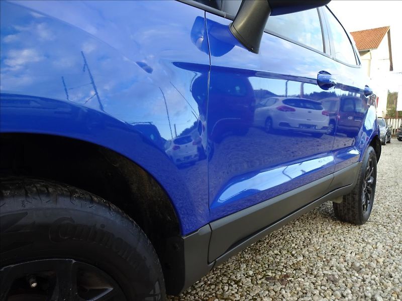 Ford EcoSport 1.0 EcoBoost 92kW - fotka 13 z 51