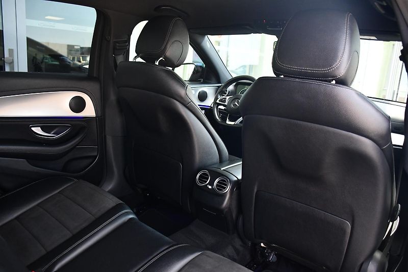 Mercedes-Benz Třídy E 350D AMG K360° HEAD-UP - fotka 15 z 51