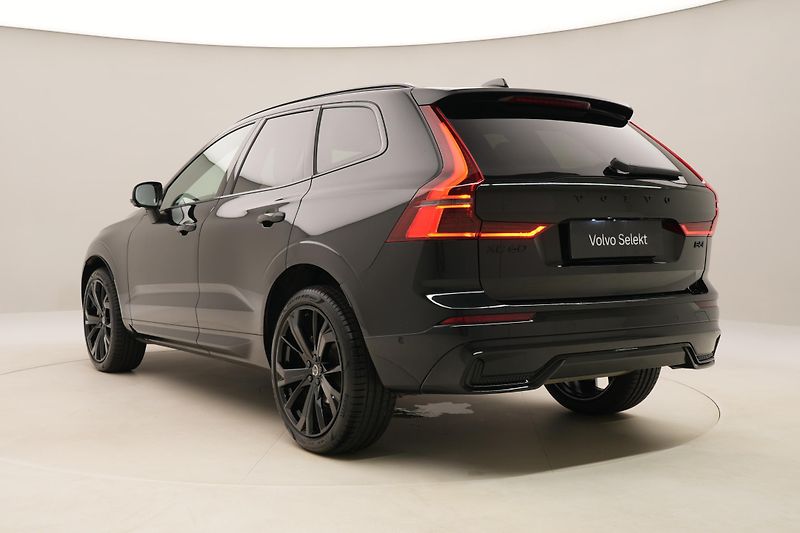 Volvo XC60 B5 AWD BLACK EDITION AUT CZ - fotka 11 z 60