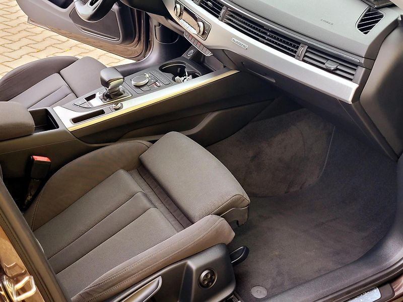 Audi A4 TDi S-tron 140kW Quattro,CZ    - fotka 32 z 53