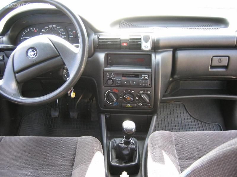 ZKUŠENOSTI UŽIVATELE: Opel Astra F