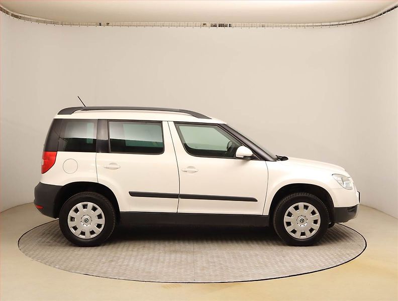 Škoda Yeti (2012) 1.2 TSI, Serv.kniha - fotka 6 z 18