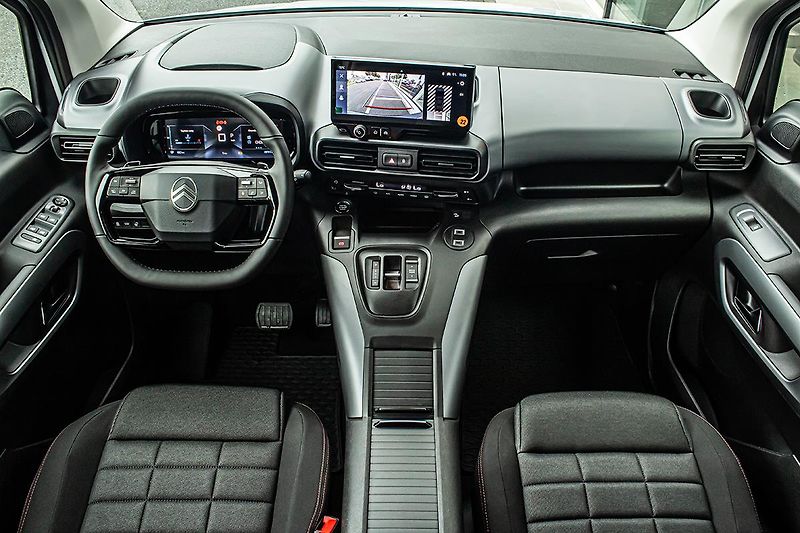Citroën Berlingo (2026) 1,5 XL MAX 130k Automat+ZIMA - fotka 19 z 20