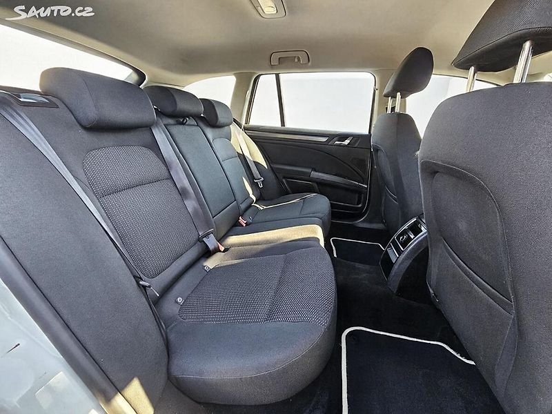Škoda Superb 1.4 TSI 92 kW,TAŽNÉ,SERVISKA - fotka 28 z 40