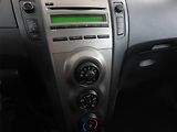 Toyota Yaris (2009) Cool 1.33 Dual VVT-i - náhled 12
