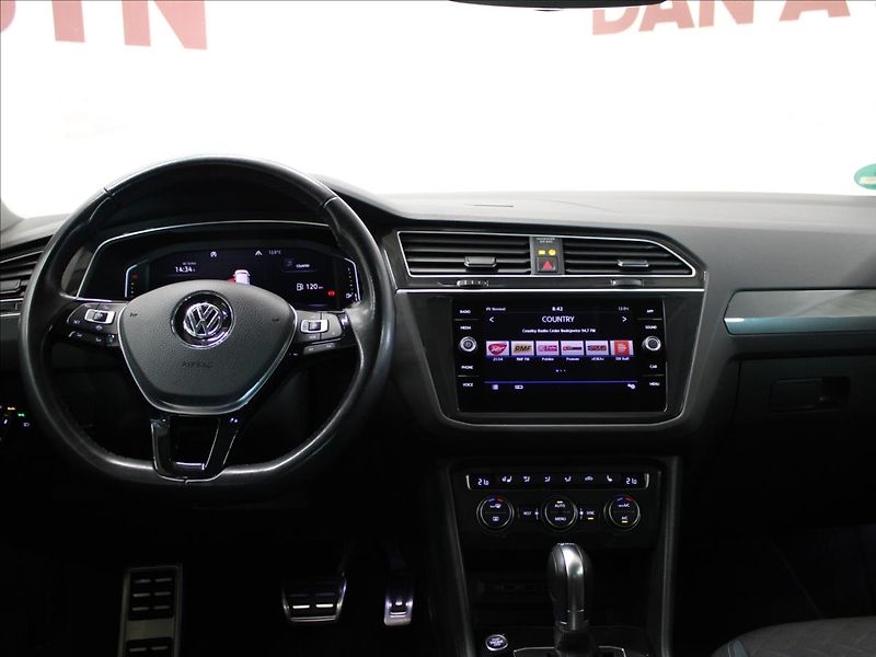 Volkswagen Tiguan 2,0 TSi 140 KW, LED, DSG, 4 Mo - fotka 26 z 30