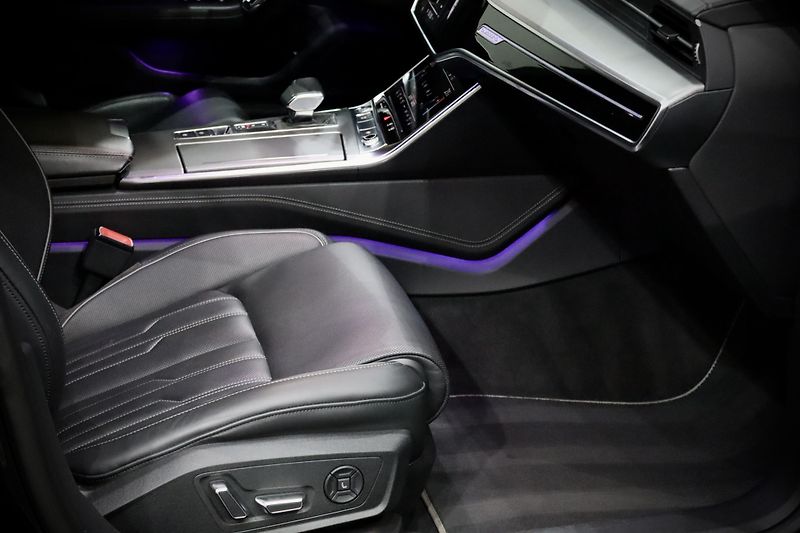 Audi A7 55 TFSI 3.0 V6 quattro S line - fotka 53 z 60