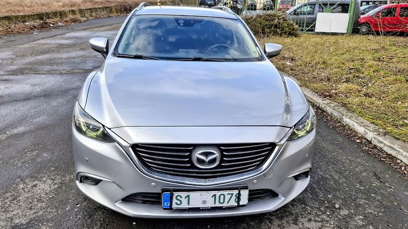 Mazda 6 2.0 121 KW Facelit 1. majitel - fotka 12 z 46