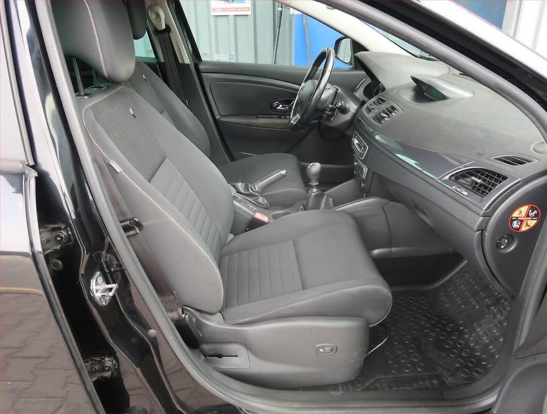 Renault Mégane (2015) Limited 1.5 dCi, Tempomat - fotka 9 z 19