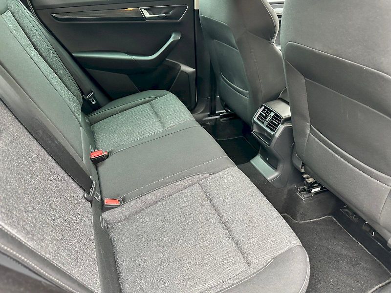Škoda Karoq (2021) 1.5 TSI 110 kW ACT Style DSG - fotka 19 z 23