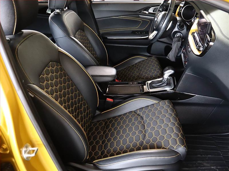 Kia XCeed (2019) 1.4 T-GDI, Automat, Serv.kniha - fotka 7 z 19