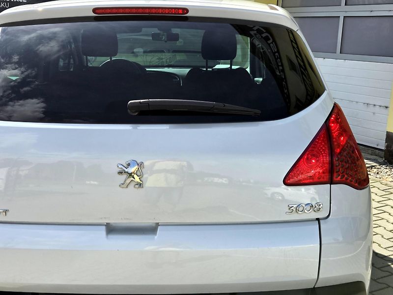 Peugeot 3008 HDi 120kW A/T *SERV.KNÍŽKA     - fotka 39 z 39