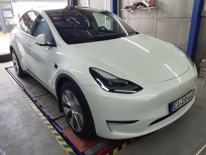 Tesla Model Y ZAMLUVENO !  TZ 94% - fotografie inzerátu