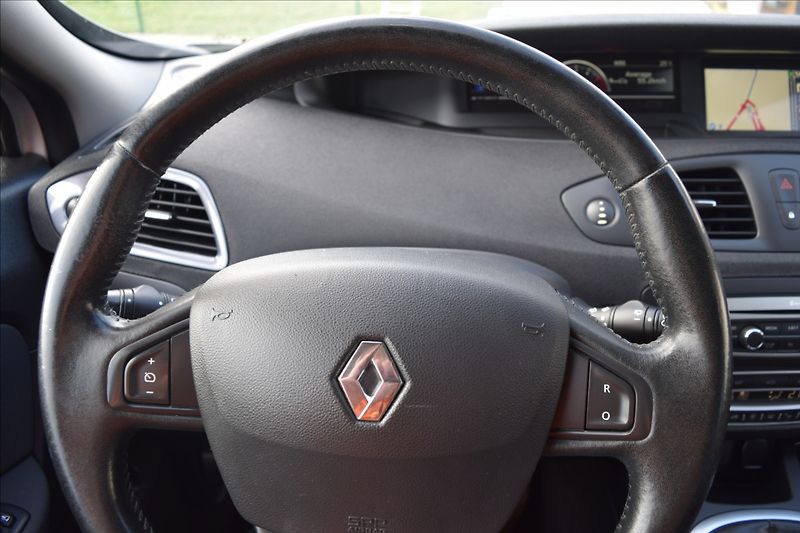 Renault Scénic 1,5 DCi 81KW KLIMA NAVI - fotka 24 z 43