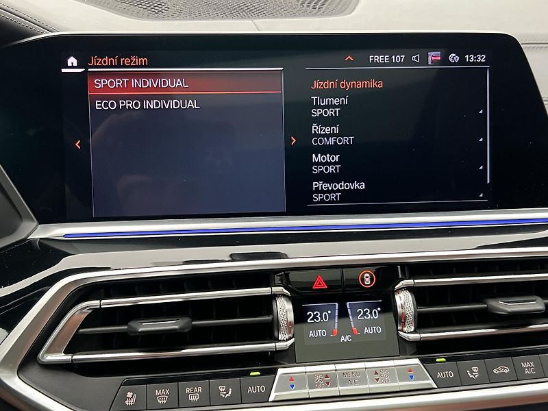 BMW X5 XDrive 30d M-Paket AUT CZ - fotka 41 z 54