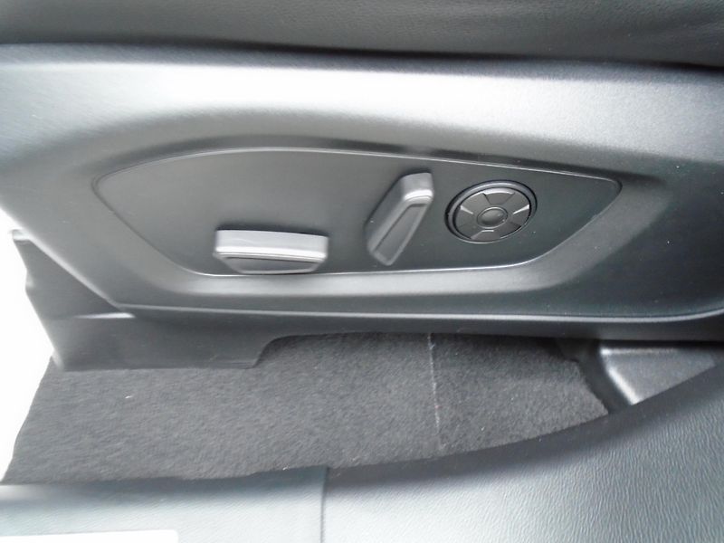 Ford Explorer 3,0EcoBoost Plug-in-Hybrid ST - fotka 22 z 50