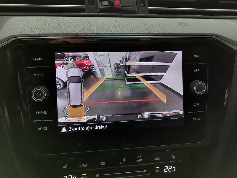 Volkswagen Passat Variant (2023) 2.0 TDI (110kW/150k) DSG, Busi - fotka 20 z 27