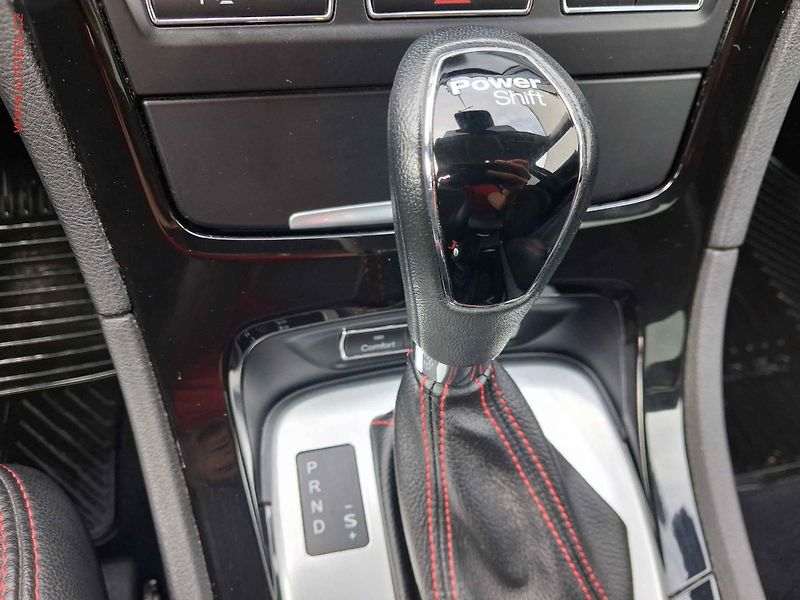Ford Mondeo (2012) 2.0 TDCi, Titanium S, AT - fotka 12 z 20
