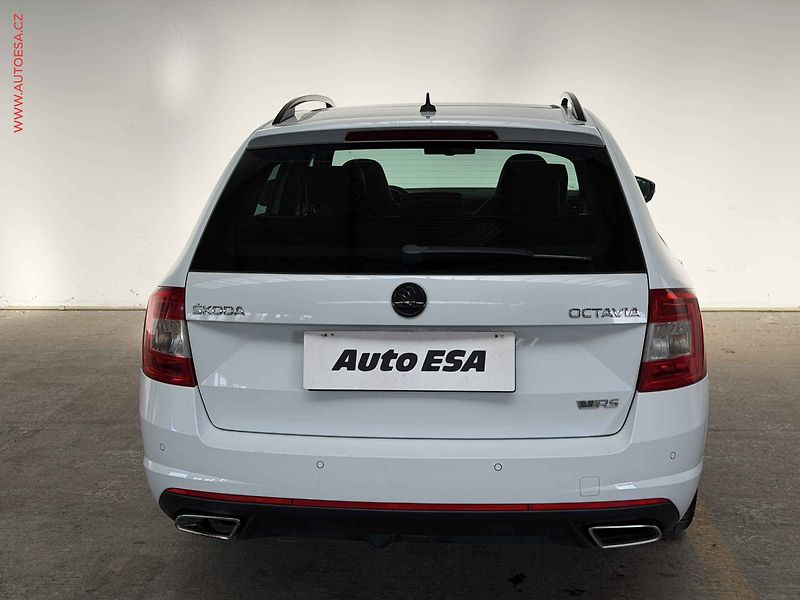 Škoda Octavia (2015) 2.0TDi, DSG, navi, bixen - fotka 5 z 17
