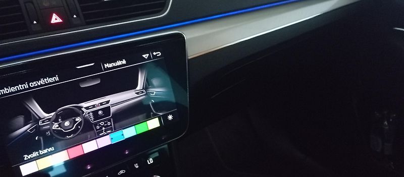 Škoda Superb Kom.2.0TDi L&K Taž.zař.4x4 DSG - fotka 62 z 62