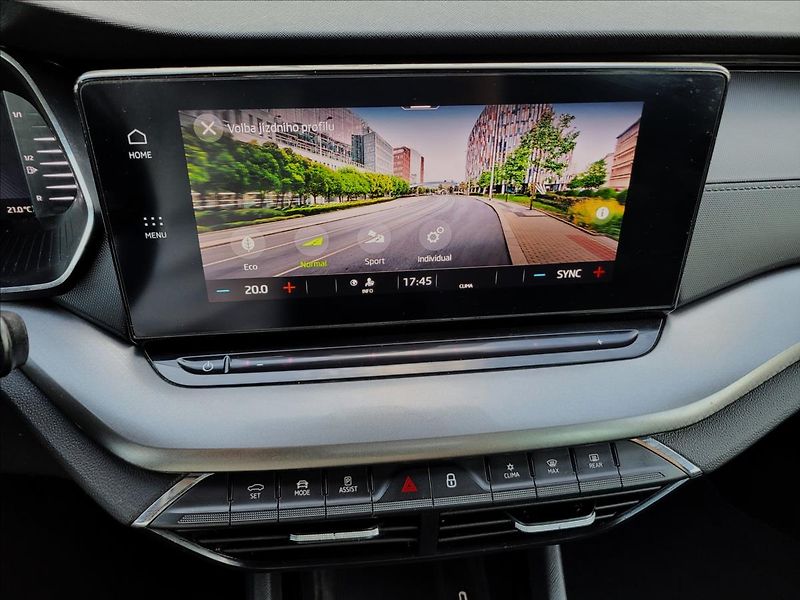 Škoda Octavia 1,0 TSI,NAVI,LED,VIRTUAL,KEYLE - fotka 33 z 50
