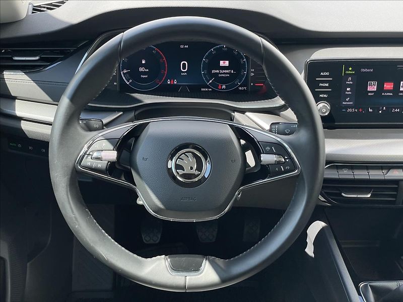 Škoda Octavia 2,0 TDI Combi Ambition Plus - fotka 8 z 22