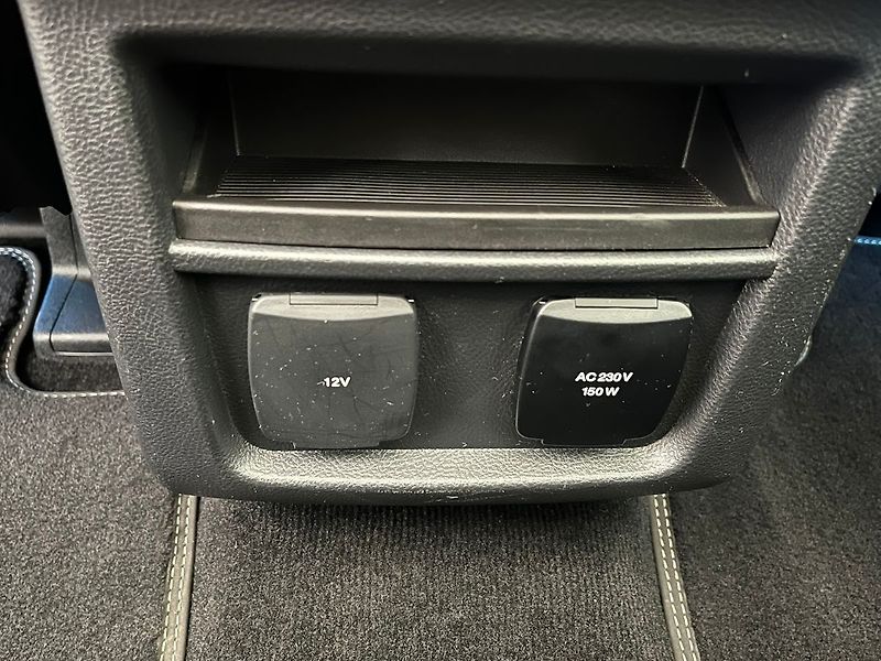Ford S-MAX 2.5 Duratec HEV VIGNALE - fotka 57 z 61
