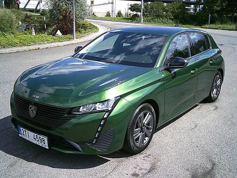 Peugeot 308 (2023) 1.2 KOUPENO ČR,1.MAJITEL - fotka 1 z 15
