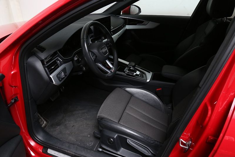 Audi A4 40TFSI q S-Line Matrix NezT Ka - fotka 6 z 23
