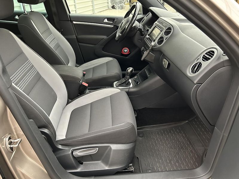 Volkswagen Tiguan 2.0 TDI 4x4 LIFE - fotka 25 z 29