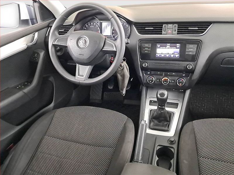 Škoda Octavia (2015) Ambition 1.6 TDI, Tempomat - fotka 7 z 16