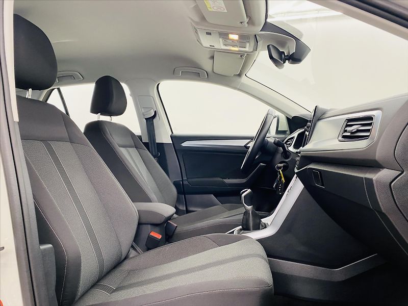Volkswagen T-Roc 1,0 TSI 81kW Life - fotka 8 z 24