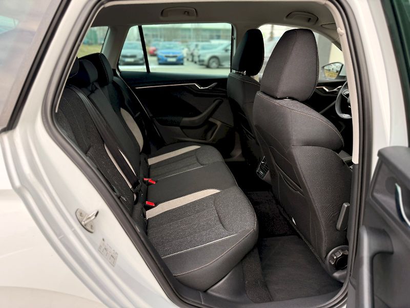 Škoda Kamiq (2025) SELEC TSI 85/1.0 A7F - fotka 10 z 24