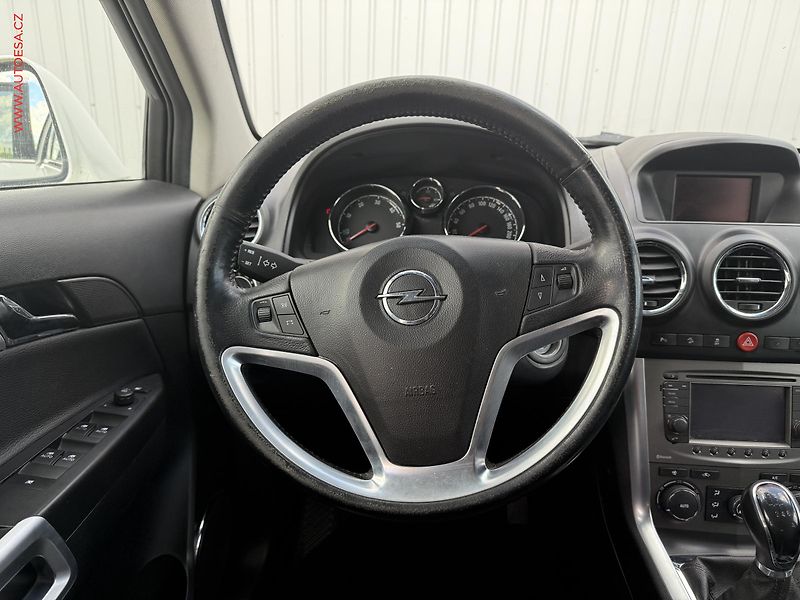 Opel Antara (2013) 2.2 CDTi 4x4, Cosmo, bixen - fotka 12 z 17