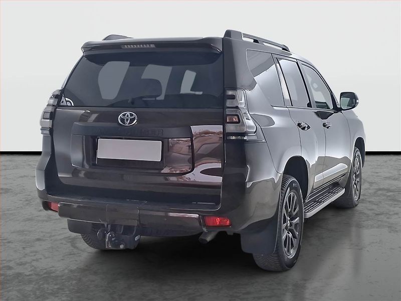 Toyota Land Cruiser (2023) 2.8 D-4D - fotka 5 z 28