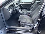 Volkswagen Passat (2021) 2.0TDi 4x4, ČR, Elegance - náhled 9