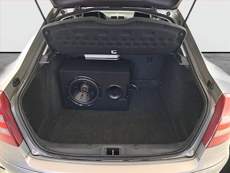 Škoda Octavia (2012) 1.6, Serv.kniha, po STK - fotka 12 z 13