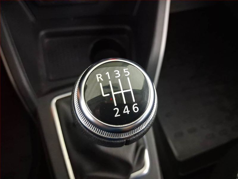 Dacia Duster (2022) Prestige 1.0 TCe, ČR,1.maj - fotka 13 z 16