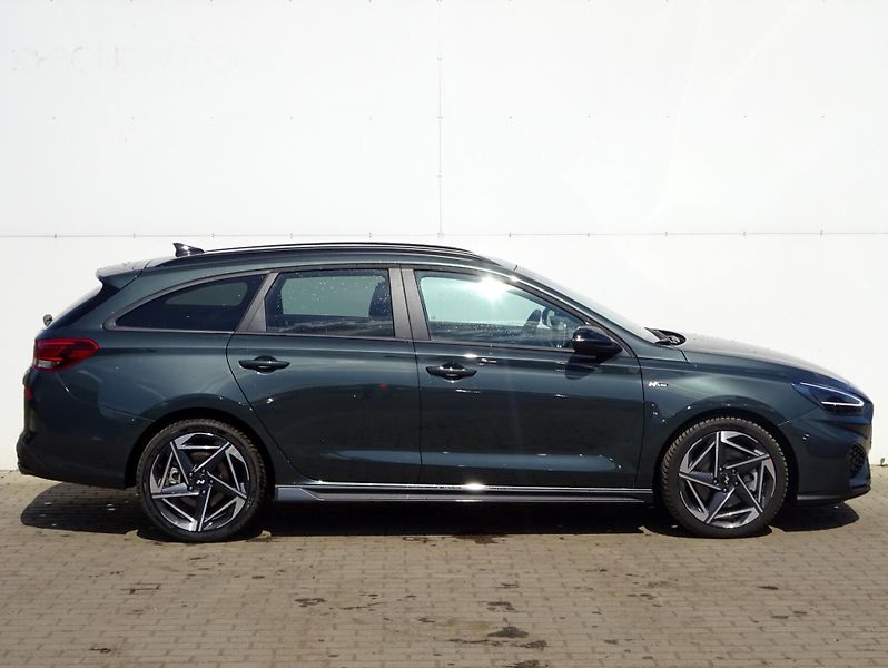 Hyundai i30 1.5 T-GDI 103kW DCT N-Line - fotka 3 z 20