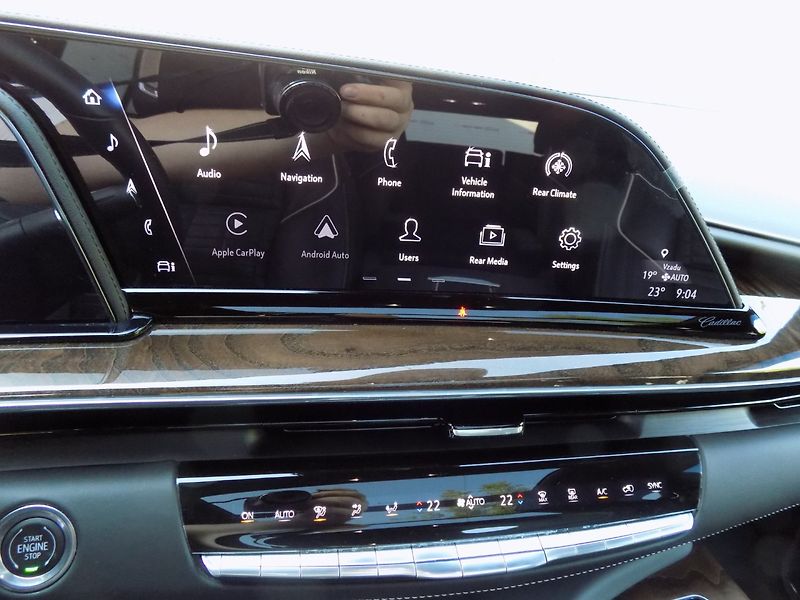 Cadillac Escalade (2022) 6.2/V8/4WD/Sport Platinum/ČR/ - fotka 39 z 50